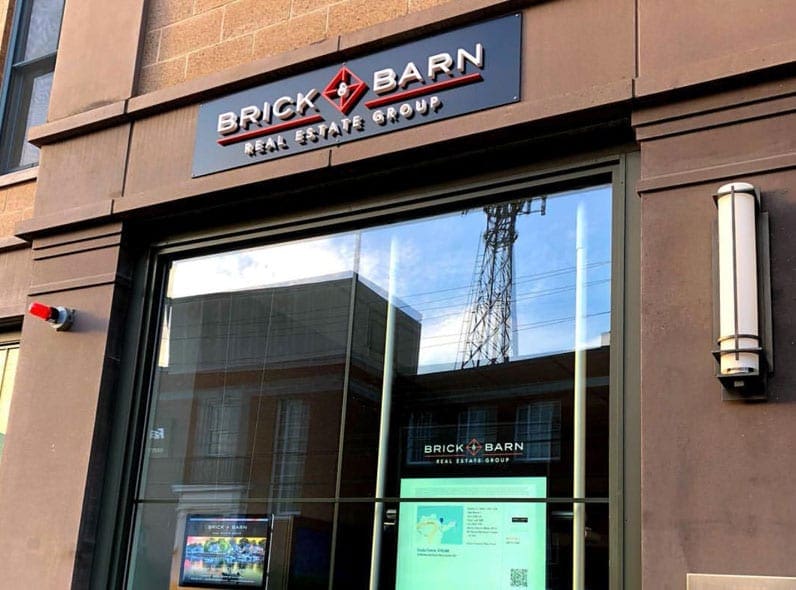 Brick & Barn Sign